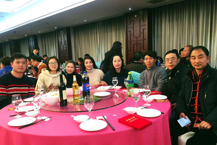 赢战猪年、共创辉煌--pp电子股份隆重举行2018年度表彰大会暨2019迎新年会